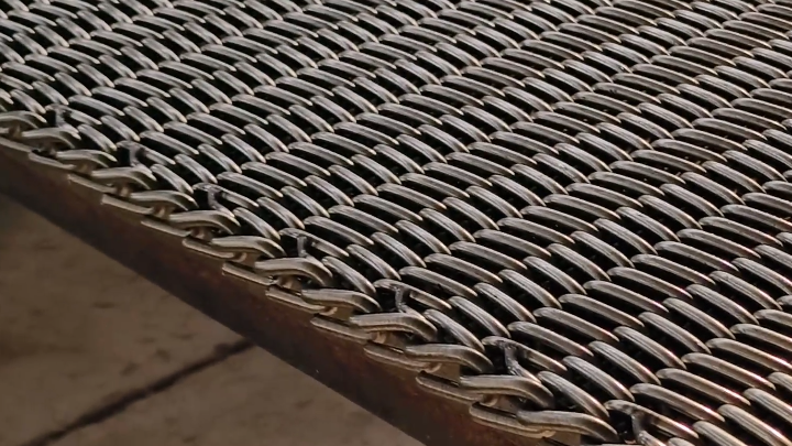 高溫網(wǎng)帶使用后變長影響使用怎么辦？