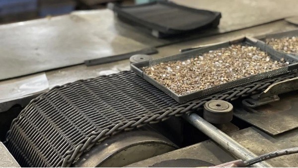 耐高溫網帶使用過程中應注意什么